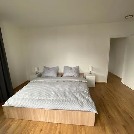 New Flat With A Mountain View, Garage Parking 公寓
